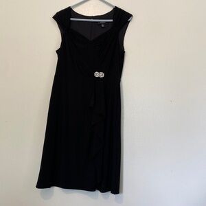 R & M Richards black sleeveless diamond broach made in USA size 12